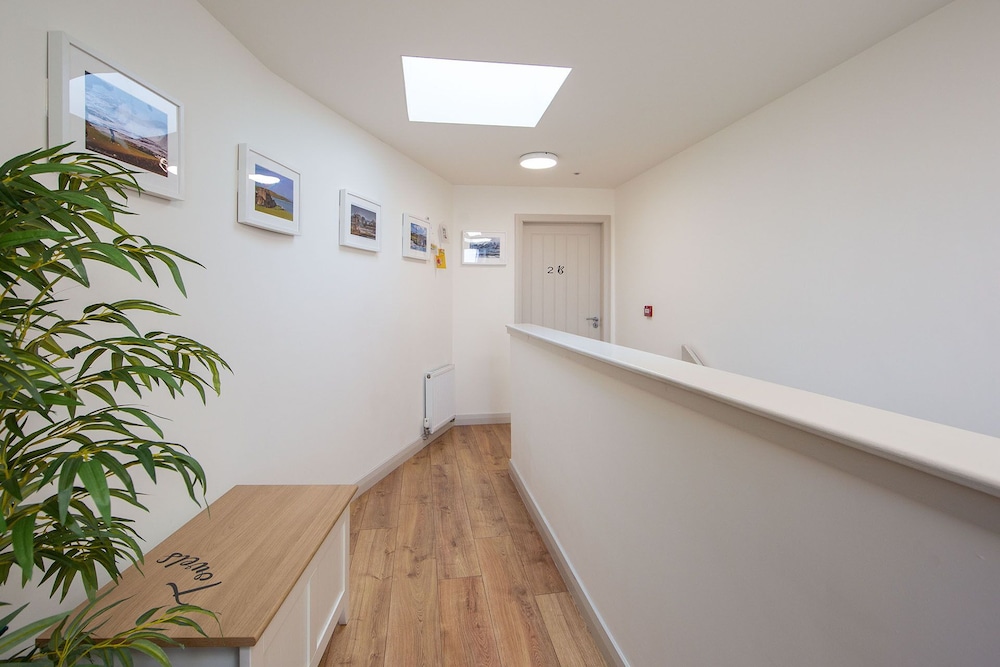 Apartment, Private Bathroom, Courtyard View - Photo 2