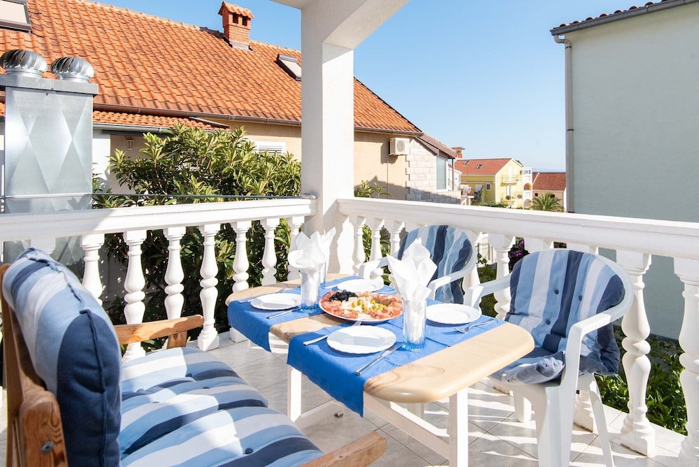 Double Room, Balcony, Sea View photo 3