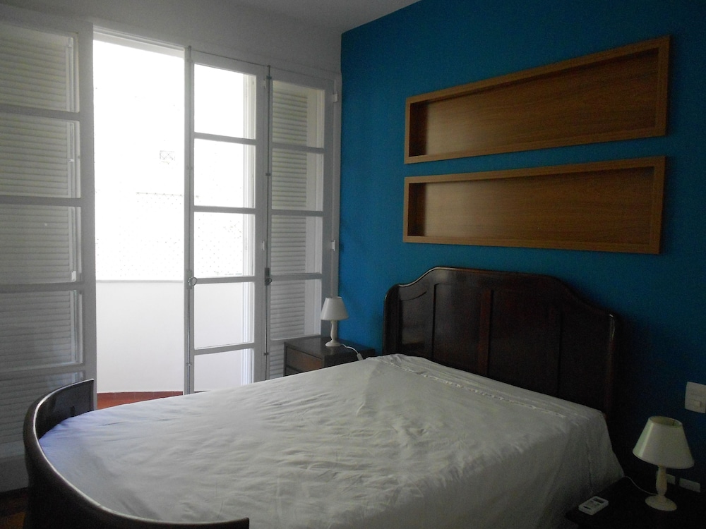 Apartment (2 Bedrooms)