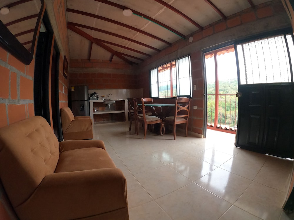 Basic Cottage photo 3