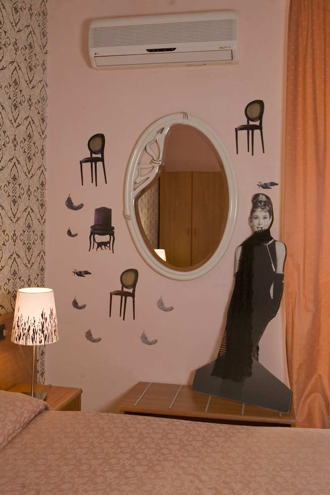 Standard Double Room - Photo 4