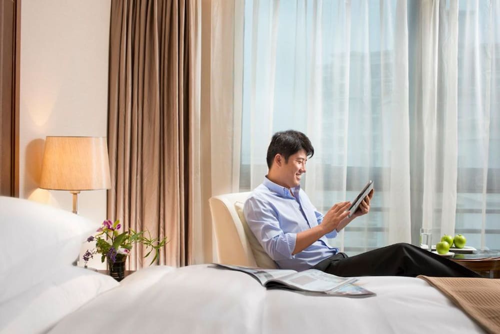 Deluxe Room, 1 King Bed