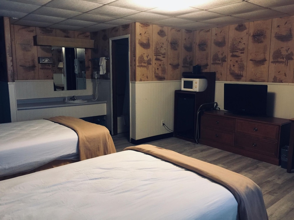 Standard Room, 2 Double Beds, Non Smoking photo 3