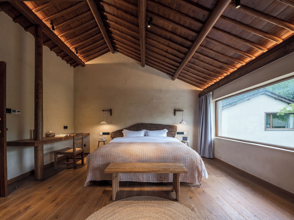 Deluxe Double Room, Hill View
