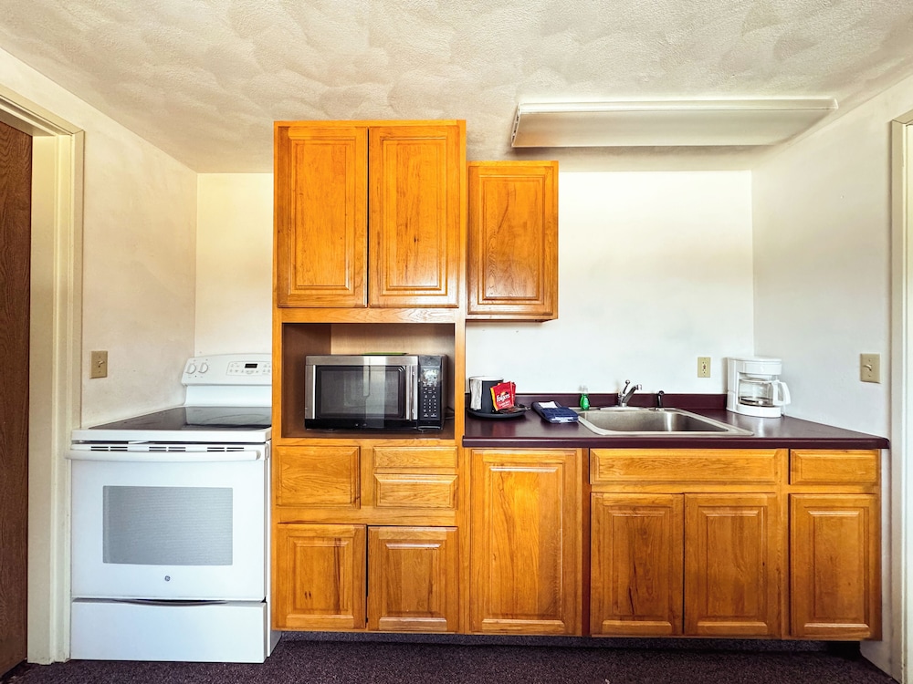 Family Suite, Kitchenette photo 3
