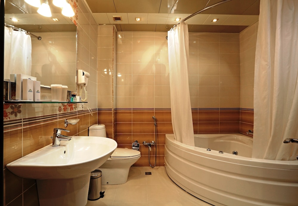 Business Double Room - Photo 3