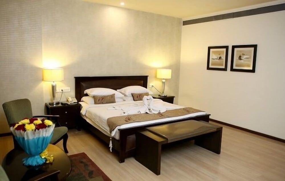Deluxe Double Room, Balcony, Garden View