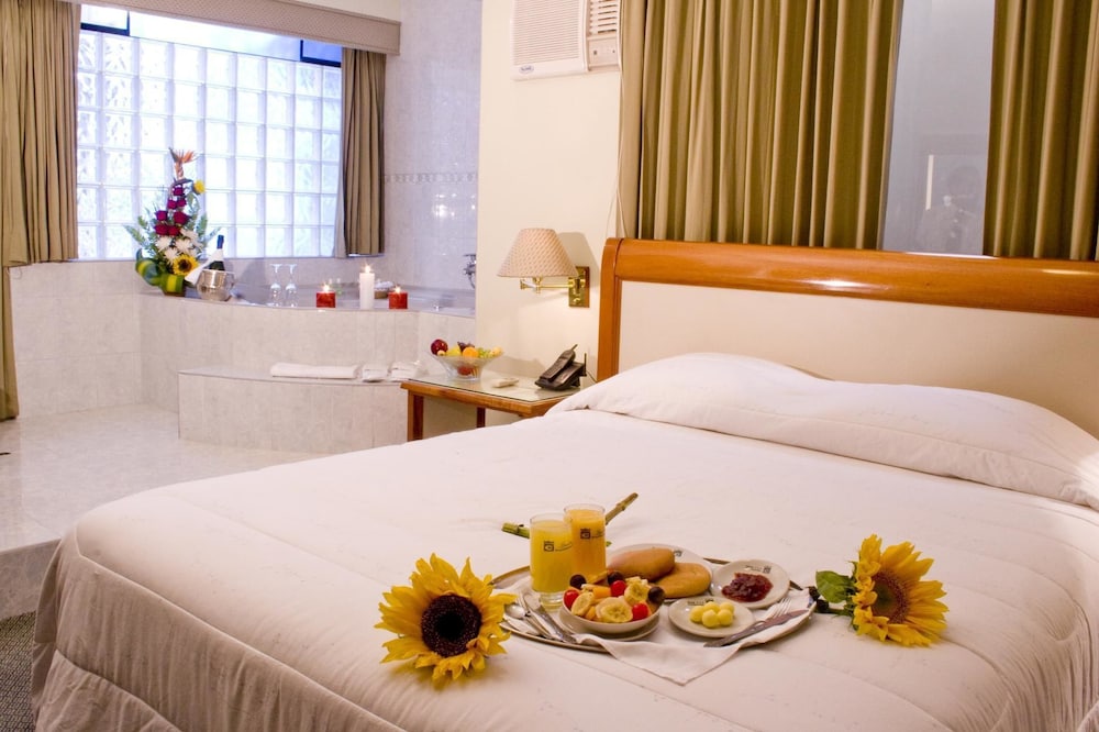 Presidential Suite photo 1