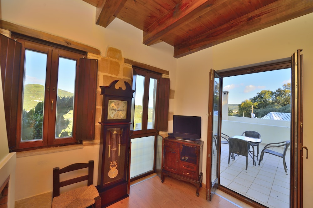 Comfort Studio, 1 Bedroom, Sea View (Violeta) photo 3