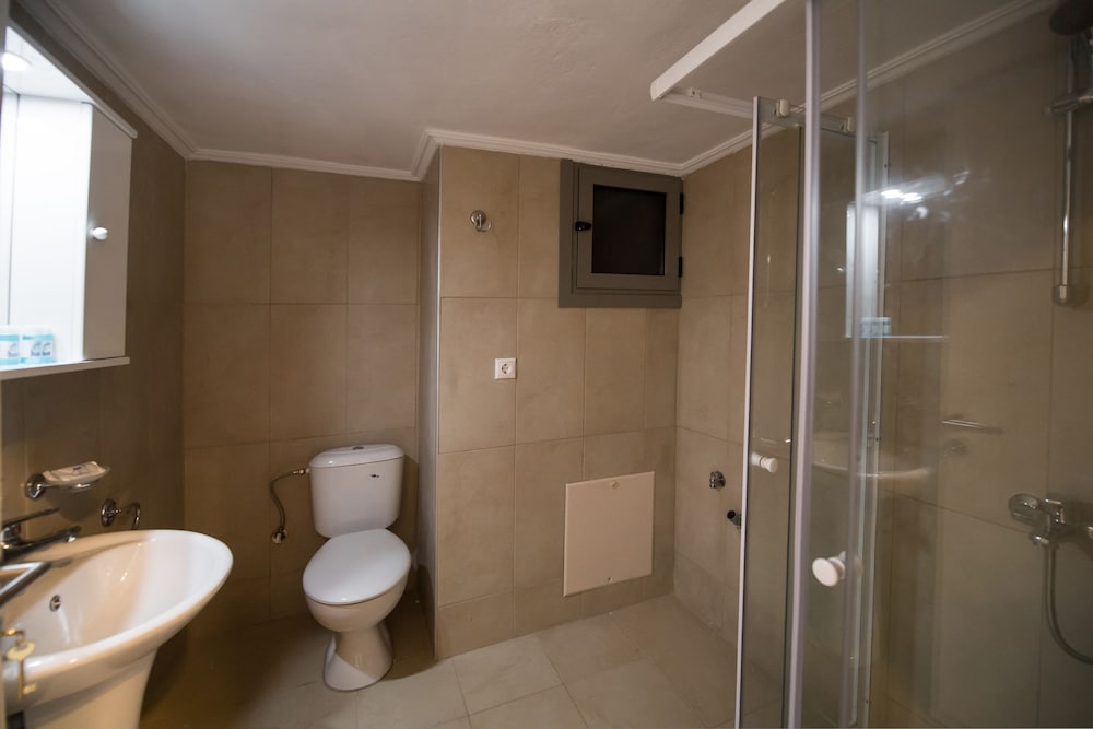 Suite (2 Adults) photo 3