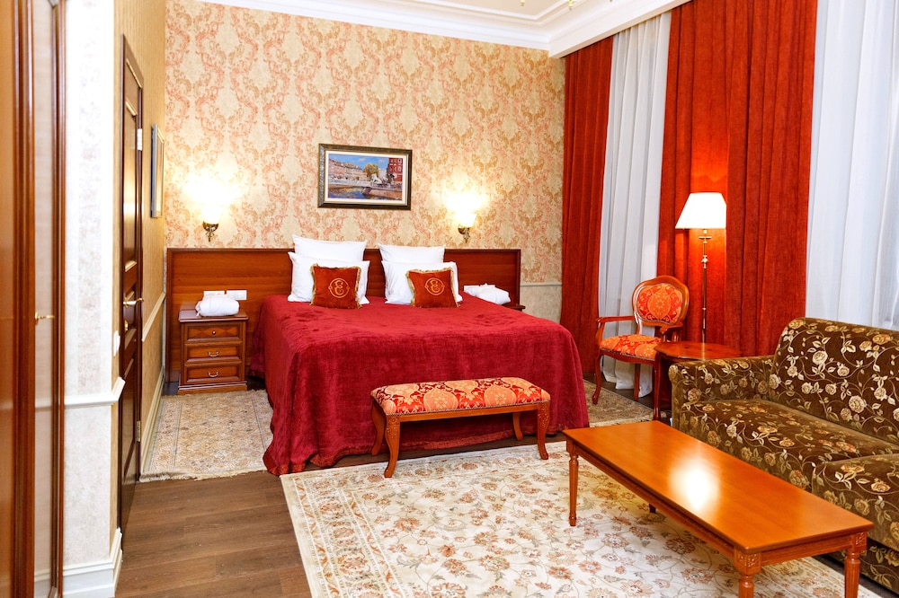 Deluxe Triple Room photo 3