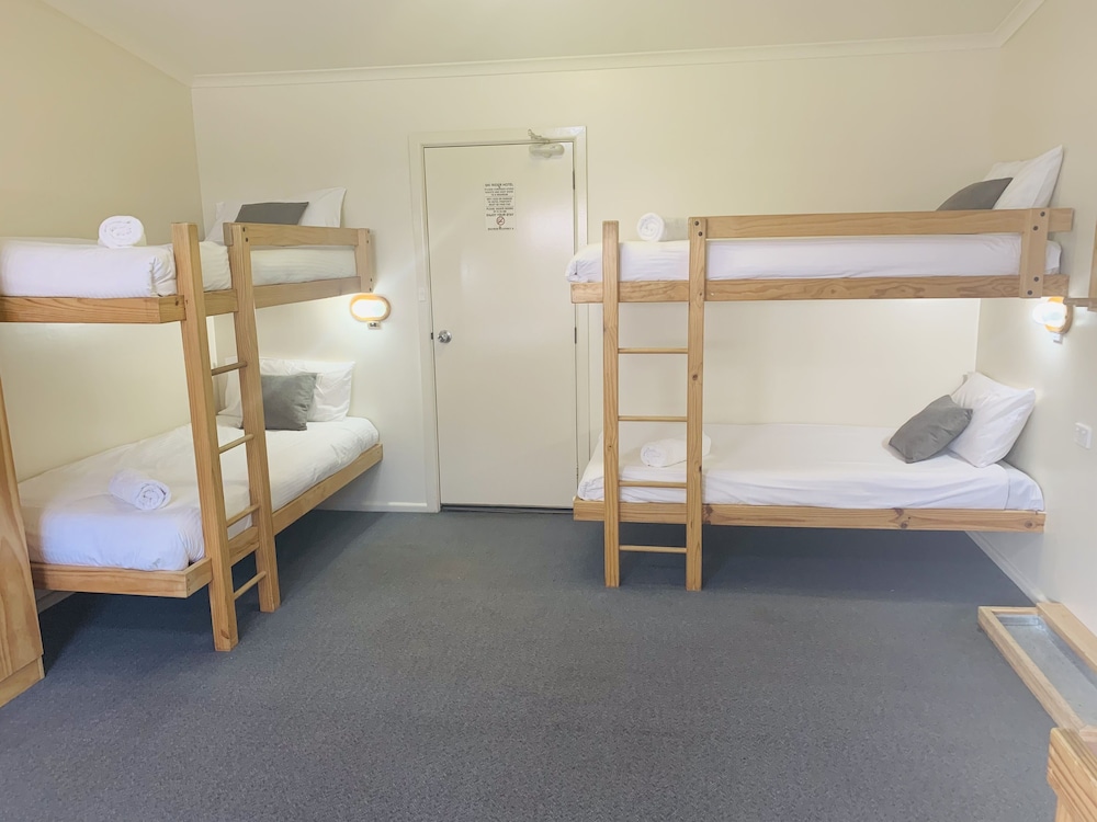 Queen or Twin Room photo 3