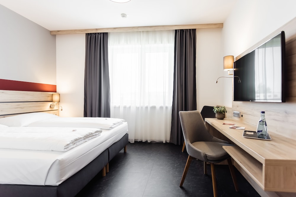 Premium Double Room Single Use photo 1