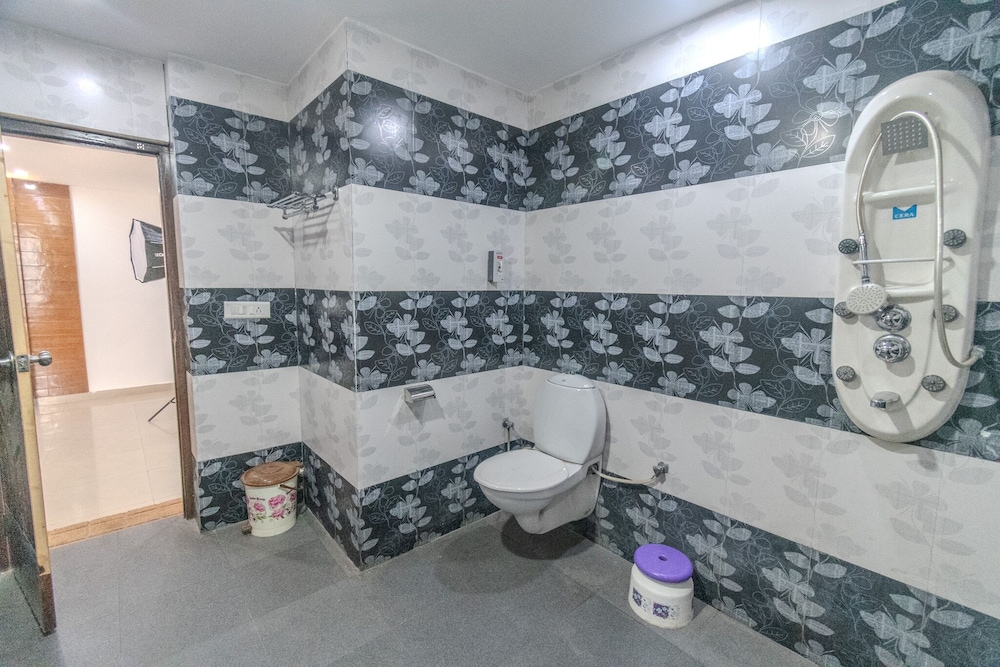 Luxury Single Room, Garden View, Executive Level photo 3