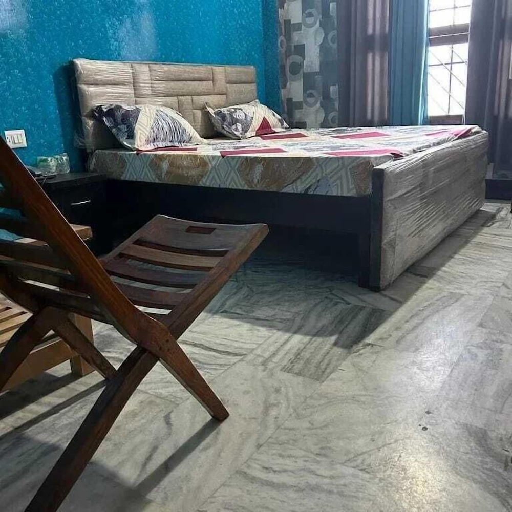 Standard Room photo 2
