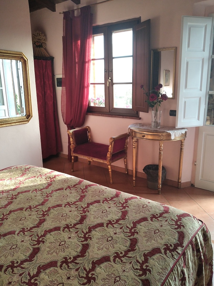 Double Room Gold