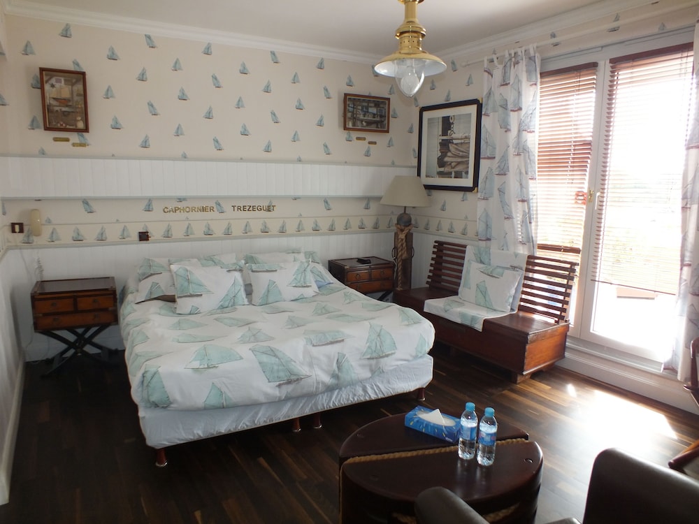 Superior Double Room, Sea View (Amiral Trezeguet) photo 1