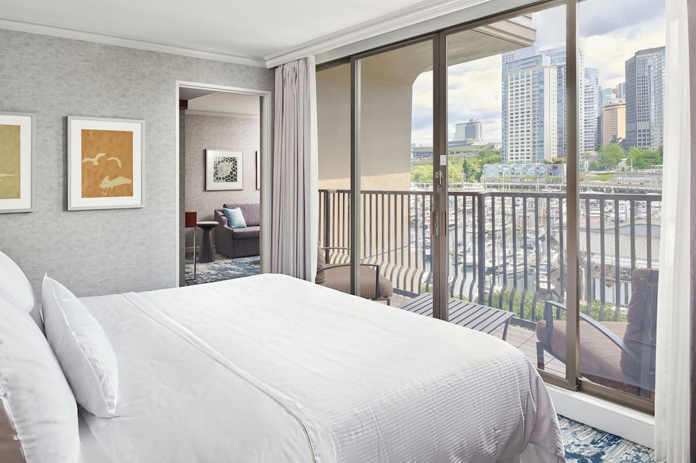 Junior Suite, 1 Bedroom - Photo 4