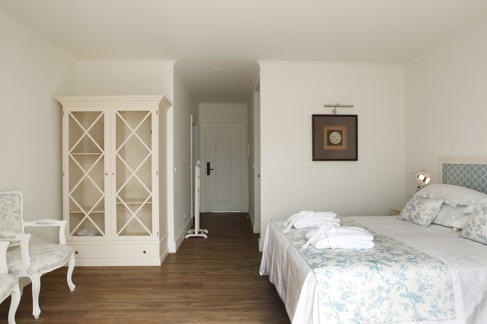 Superior Double Room (Garden House) photo 2