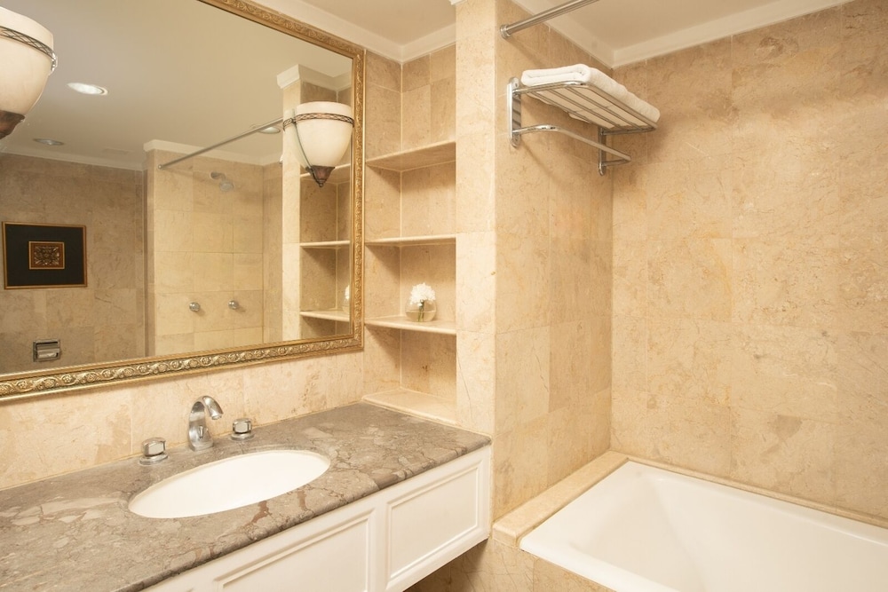 Business Room - Photo 6