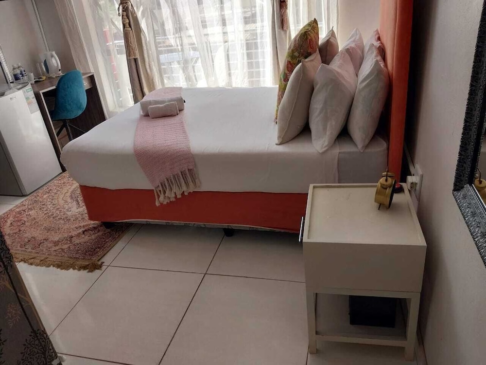 Deluxe Double Room photo 2