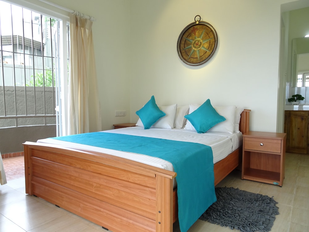 Double Room, Mountain View, Poolside photo 1