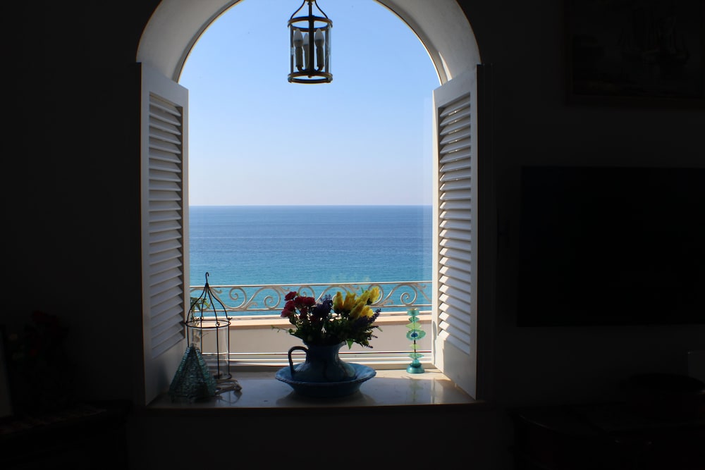 Apartment, 2 Bedrooms, City View, Sea Facing