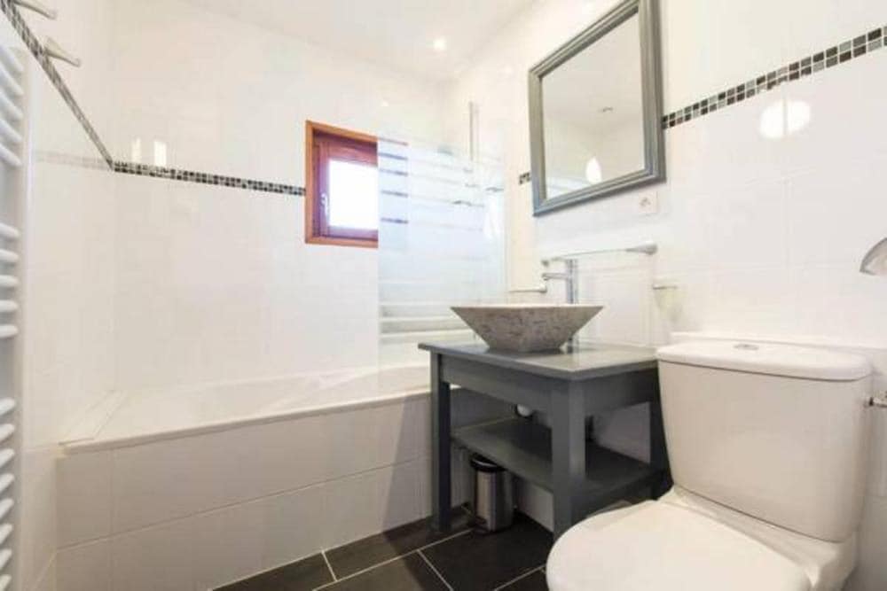 Studio, Ensuite (AW 302) photo 3