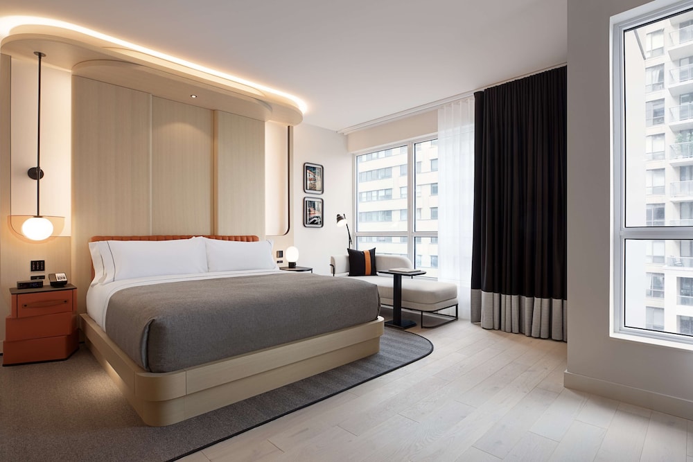 Suite, 1 King Bed (Rosedale) - Photo 2