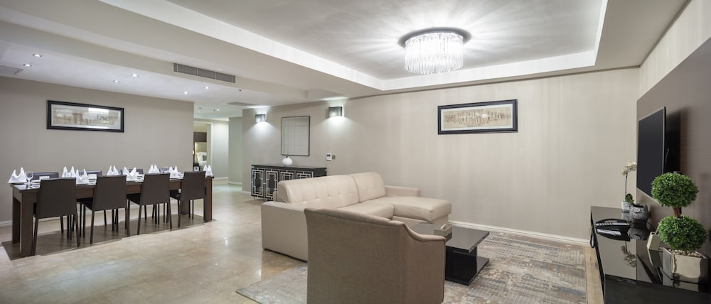 Executive Suite, 2 Bedrooms photo 2