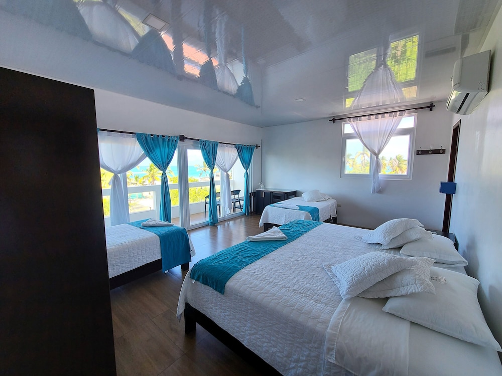 Family Room, Balcony, Partial Sea View photo 1