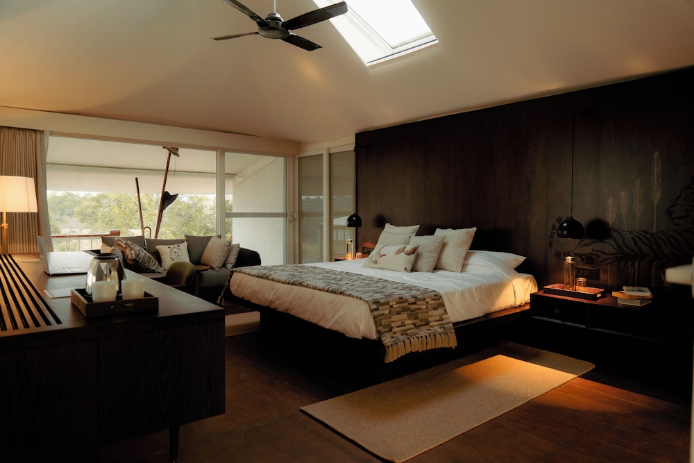 Luxury Tent, Jetted Tub - Photo 1