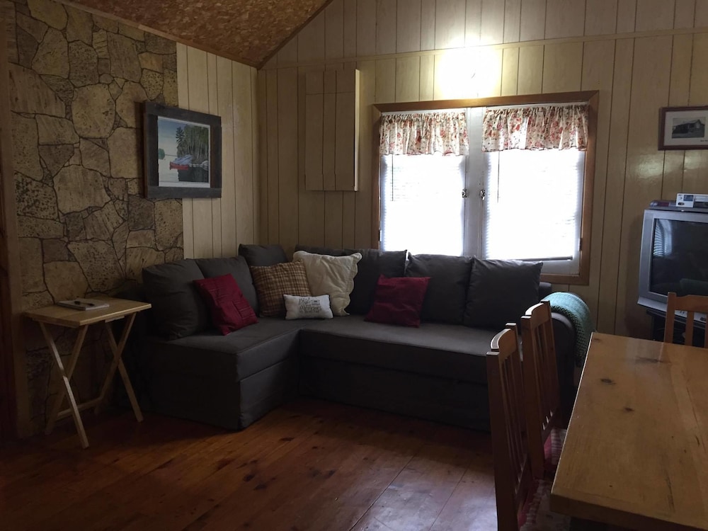 Cottage 3, 2 Bedrooms photo 1