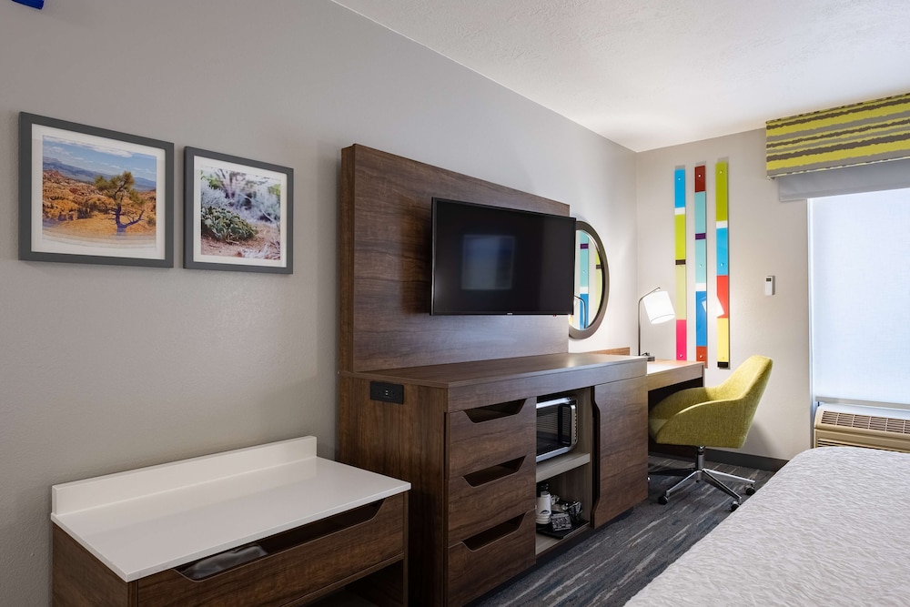 Room, 1 King Bed, Accessible, Non Smoking - Photo 1
