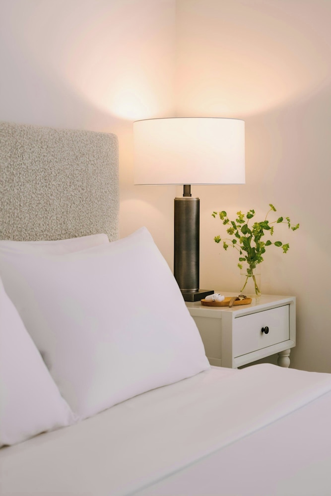 Superior Studio, 1 Queen Bed with Sofa bed