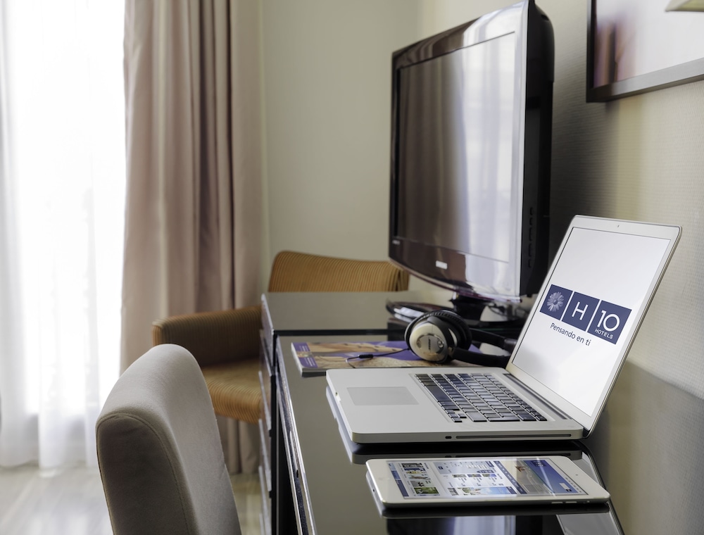 Deluxe Room, Balcony (Single use)
