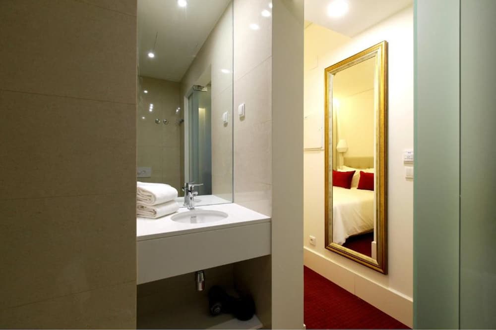 Double Room (Mini Room, Interior View) thumbnail 5