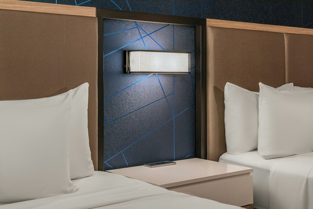 Suite, Multiple Beds - Photo 2