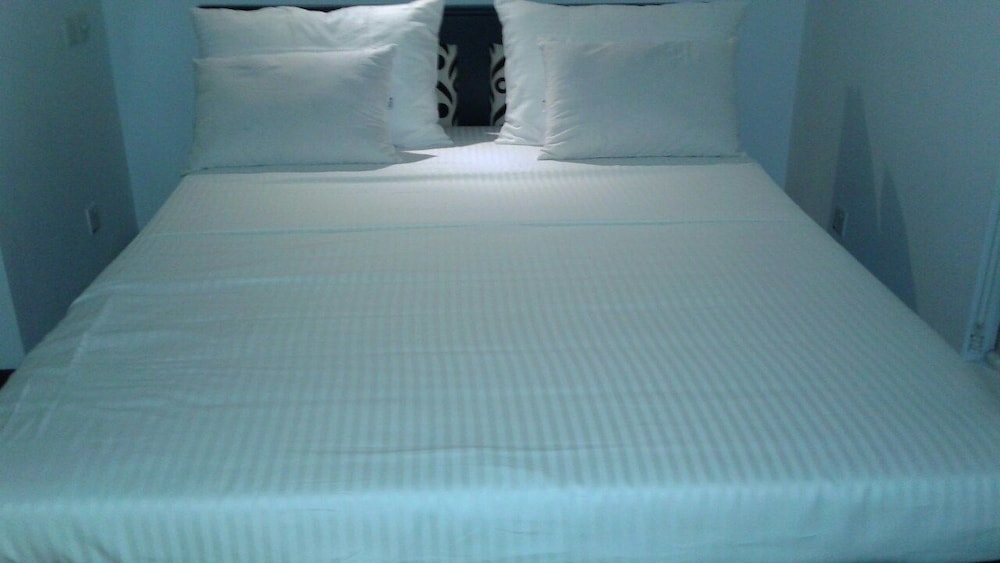 Deluxe Double or Twin Room, Non Smoking, Courtyard View photo 2