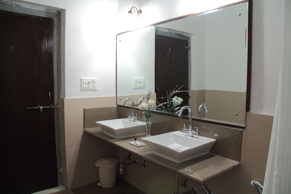 Deluxe Suite photo 2