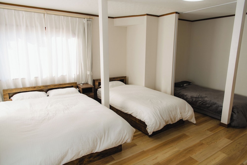 Apartment photo 3