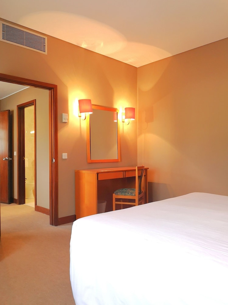 Suite - Photo 10