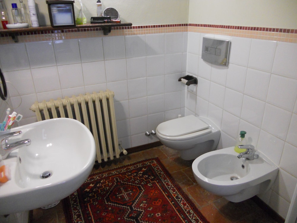 Double Room, Shared Bathroom photo 3