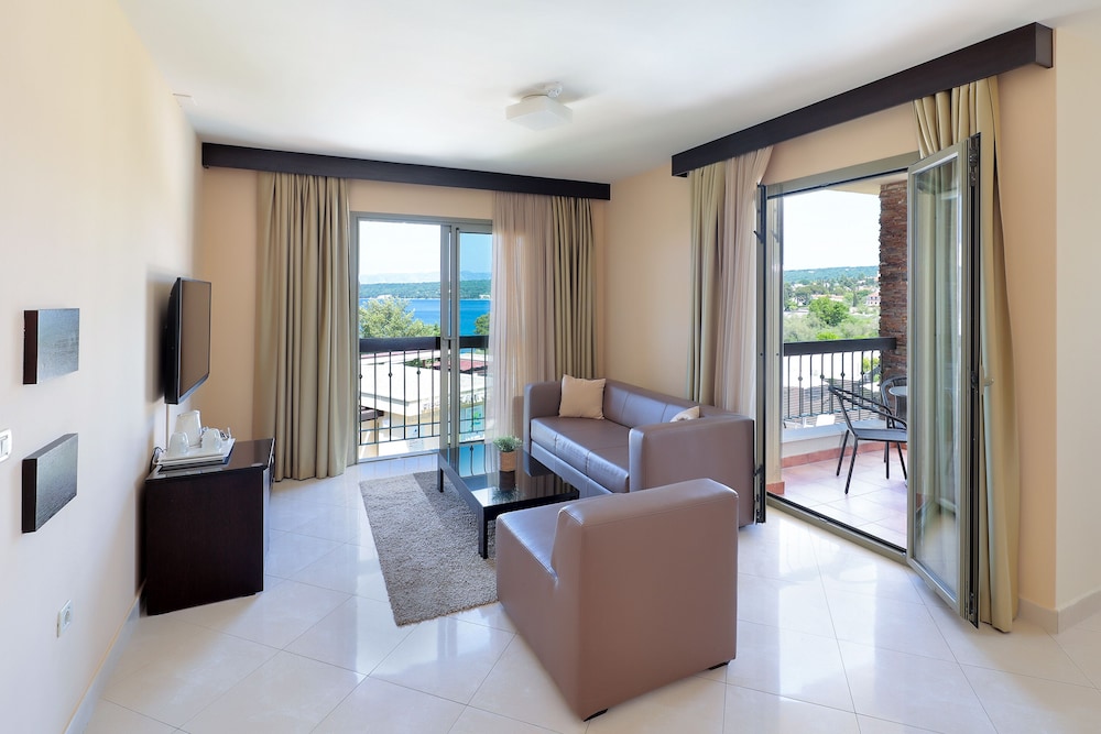 Family Suite, Balcony (Junior)
