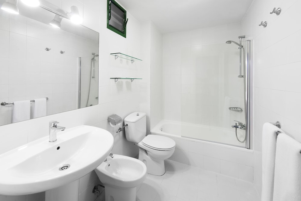 Apartment, 1 Bedroom, Pool View (2 adults) - Photo 6