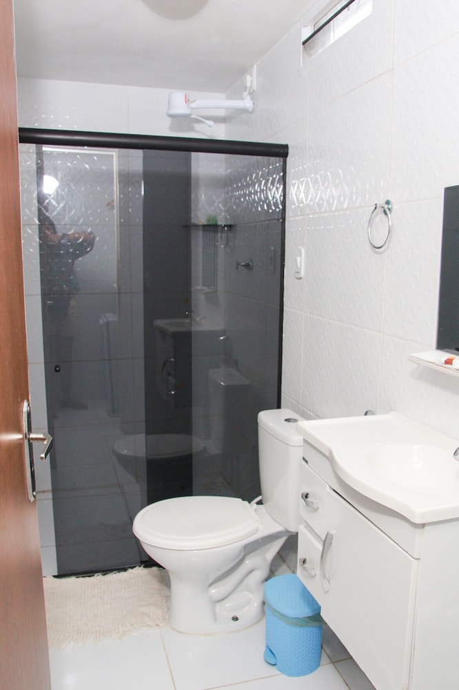 Basic Triple Room, 1 Bedroom, Non Smoking, Pool View - Photo 5