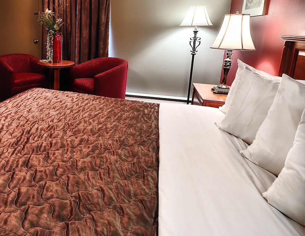 Standard Room, 1 Queen Bed photo 2