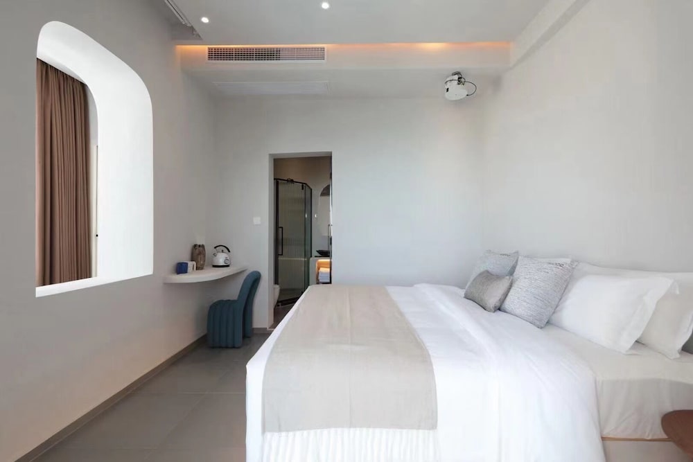 Classic Double Room, Ocean View photo 1