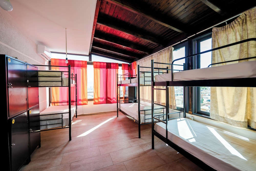 Shared Dormitory, Balcony