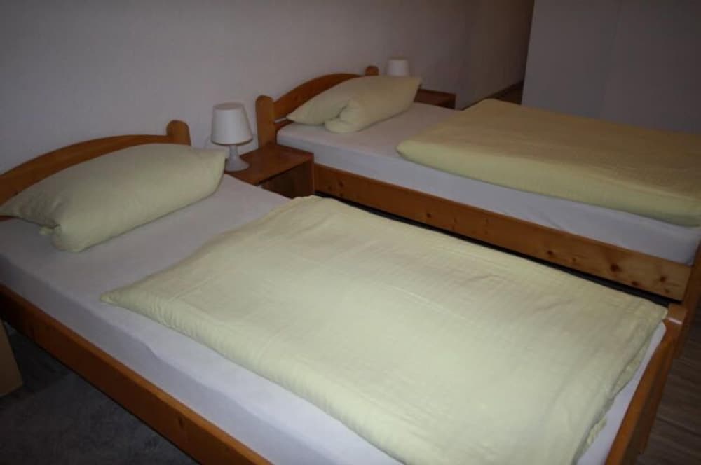Double Room - Photo 4